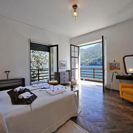 Sleeps 12